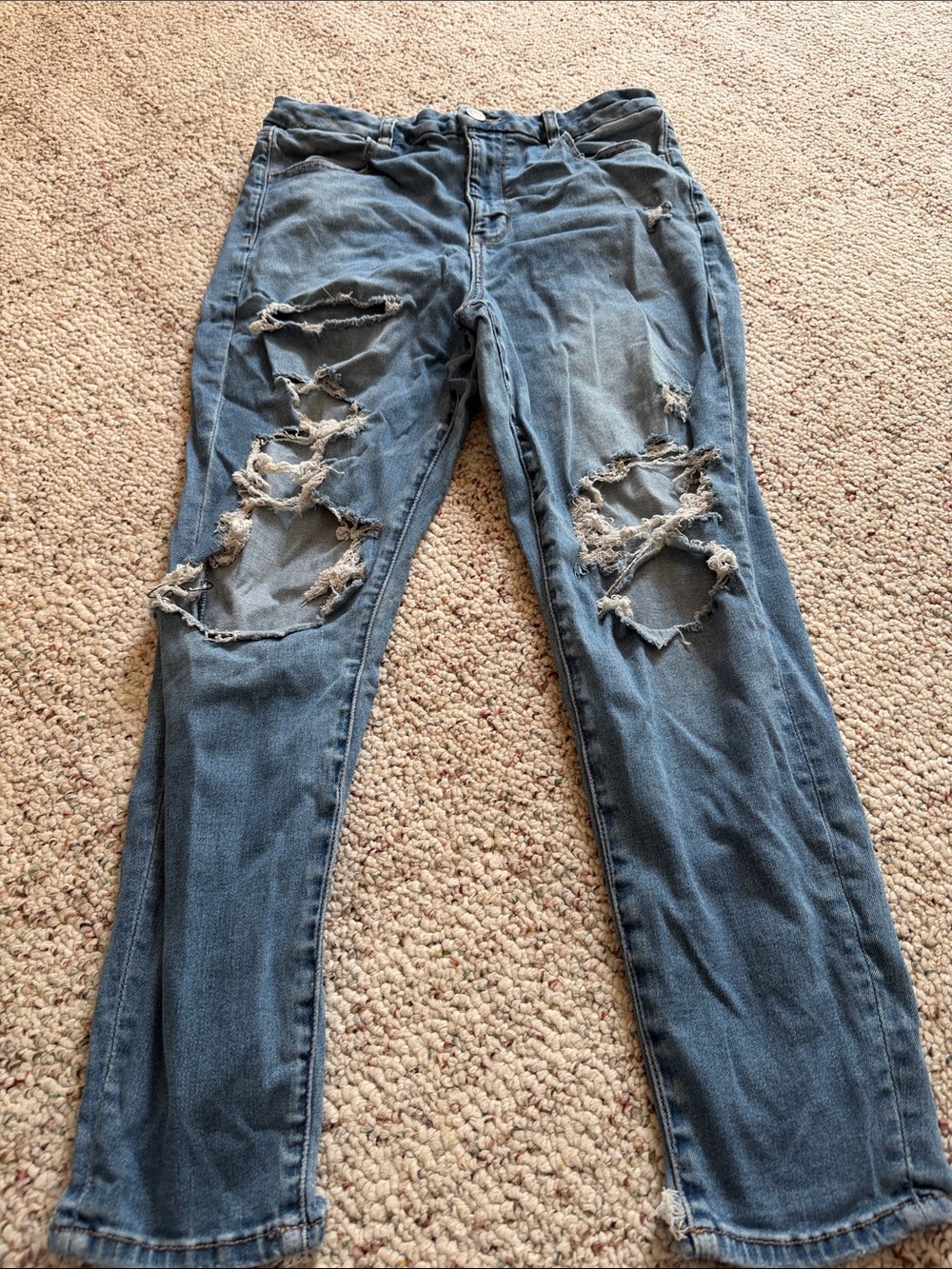 American Eagle Outfitters Distressed Light Blue Skinny Jeans